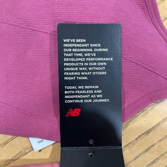 0394 New Women's New Balance Purple Sports Bra - Picture 7 of 11